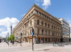 Historical 3BR Downtown Apartment with Sauna - Hosted by 2ndhomes