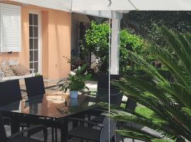 Casa vacanze Gli Ulivi – dom wakacyjny w mieście Sarzana