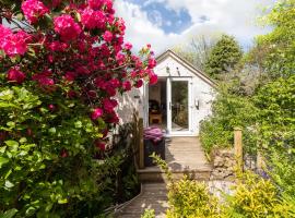 Merrivale Barn, holiday home in Constantine