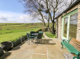 The Barn at Crow Hill Shaw Farm, hotel in Sowerby Bridge