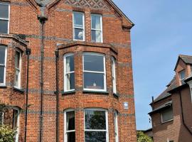 The Raffles, homestay in Exeter