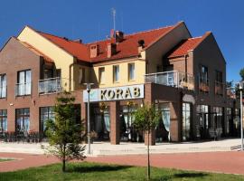 Korab Natura Tour, hotel en Ustronie Morskie