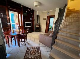 Casa al mare vicino Roma: Cerveteri'de bir otel