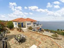 Nice Home In Mantineia Messinia With Wifi