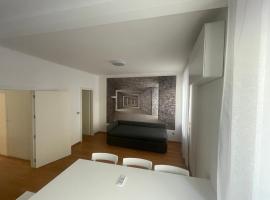 Torboletta Apartments, hotel in Nago-Torbole