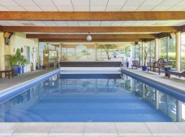 Eure95KM PARIS JO prés Giverny et Macarthur piscine intérieure chauffee, vakantiehuis in Chambray