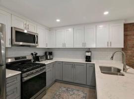 Sweet Home - 20 minutes to NYC, holiday rental in Jersey City