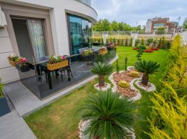 LARA MARİNE HOMES, căn hộ dịch vụ ở Antalya