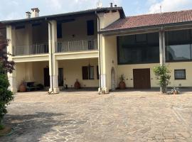 Foresteria La Corte, hotel with parking in Castrezzato