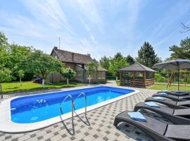 Stunning Home In Molve Grede With Heated Swimming Pool ที่พักให้เช่าในMedvedička