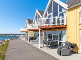 Beach Front Home In Hasle, ξενοδοχείο με υδρομασάζ σε Hasle