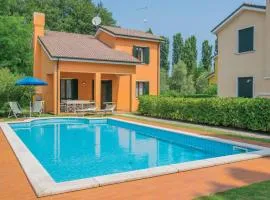 Stunning Home In Albarella Ro With 3 Bedrooms And Outdoor Swimming Pool