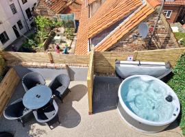 Wesley Chapel- Cyanacottages, hotell med jacuzzi i Whitby