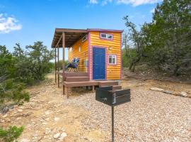 Arbor House of Dripping Springs - Serenity Hollow, holiday home in Dripping Springs
