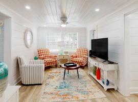 Jewel's Cottage、Demere Parkのビーチ周辺のバケーションレンタル