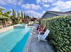 Cypress Villa Disneyland 8 Bedroom 4Bath Pool Game, holiday home in Anaheim