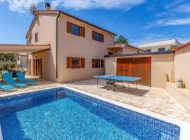 Pet Friendly Home In Barbariga With Outdoor Swimming Pool