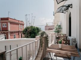 Vista Napoli Residence - Il Cortile, serviced apartment in Naples