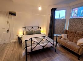 Sunnyside Studio Apartment, hotel dicht bij: Llandrindod Golf Club, Llandrindod Wells