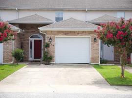 Bay Town - 1min to Fishing Dock & 3m to Beach, casa en Fort Walton Beach