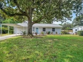Magnolia - Family-Friendly Comforts, TVs, Grill & Just Steps to the Beach!