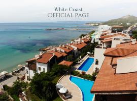 White Coast Beach Apartments, hotel din Cavarna