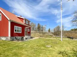 Lovely Home In Tving With Wifi