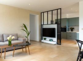 Ros Solis Luxure House