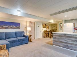 8 Mi to Dtwn Denver: Wheat Ridge Gem w/ Patio, hotel di Wheat Ridge