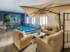 Cozy Apartment In Saint-Bonnet-Le-Châtea