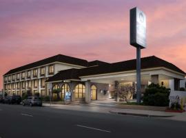 Best Western Norwalk Inn, hotel en Norwalk