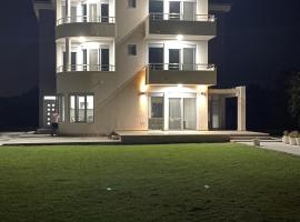 Hamptons Village Apartments Ada Bojana, hotel v destinaci Ulcinj