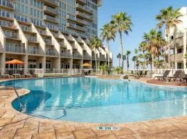 1st Floor Beachfront Resort Condo, Heated Pool, Jacuzzi, Tennis & Beach Access