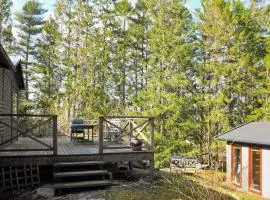 4 person holiday home in UDDEVALLA