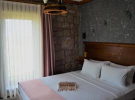 Le Petit Hotel ve Bağ Evi, Glampingunterkunft in Bozcaada