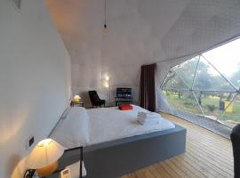 Glamping Domes San Martino, resort village in Itri