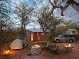 Onguma Tamboti Campsite, hotel with pools in Namutoni