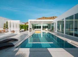 The Stay Huahin 1 - Luxury Private Pool Villa, hotel i Koh Tao