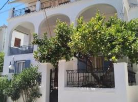 Loula's House, hotel in Spetses