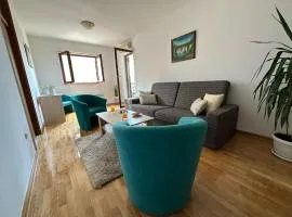 Family apartment Makarska