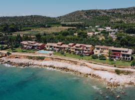 Vista al Mar, a 1a linea de la Bahía dels Alfacs., hotel in Alcanar