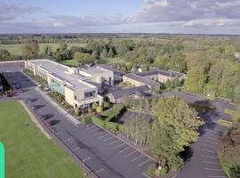 Moyvalley Hotel & Golf Resort, hotel a Moyvally