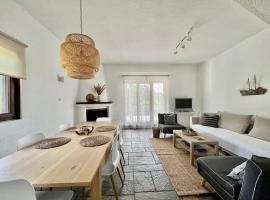 Elegant Villa Eva at Elani Chalkidiki，位于希维利的酒店