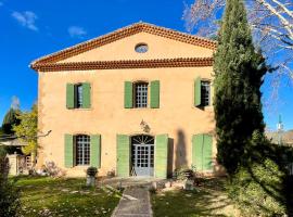 Domaine Bellefontaine: Aix en Provence'ta bir otel
