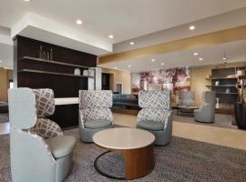 Courtyard Charlotte Airport North โรงแรมใกล้สนามบินนานาชาติชาร์ล็อตต์ดักลาส - CLTในชาร์ล็อต