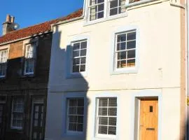 Coast Cottage- traditional fishermans cottage