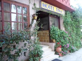 Tina Hotel, hotell i Khaniá