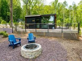 Riverside Tiny Cabin w Hot Tub, Fire Pit, & Kayaks