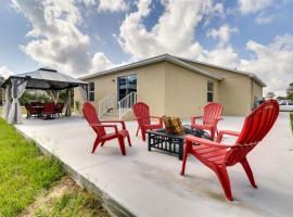 Lake Wales Vacation Rental Near Lake Kissimmee!, hotel con estacionamiento en River Ranch