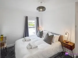 Thomas 1 bed Apartment with cathedral views - STAYSEEKERS